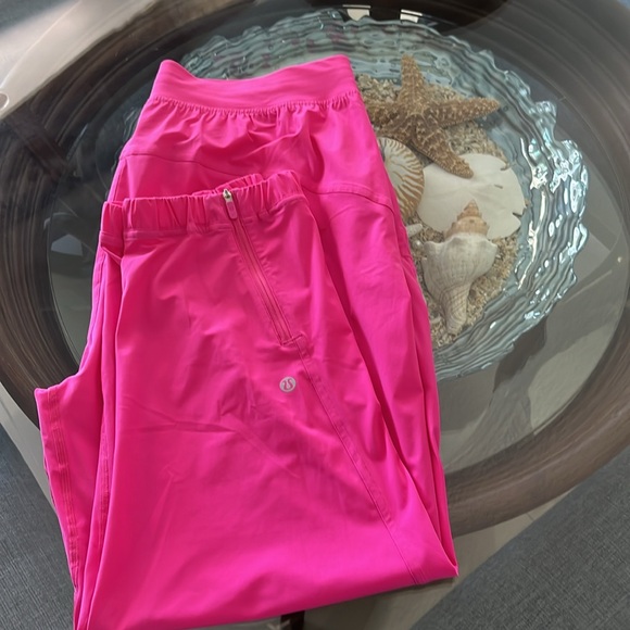 Lululemon Adapted State Cropped HR Jogger Pants EUC 💃🏻 - Picture 2 of 11